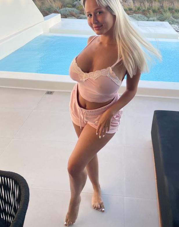 Blonde Escort Perth - Olivia